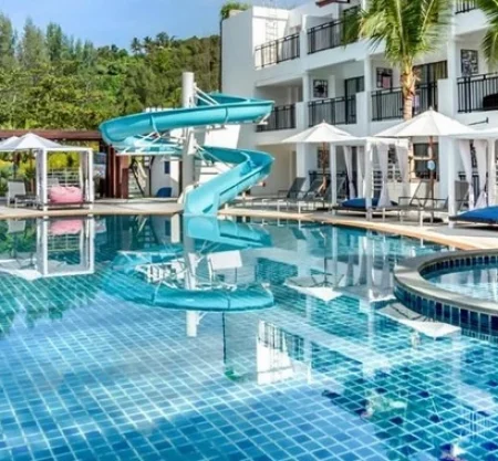 Novotel Phuket Karon Beach Resort & Spa