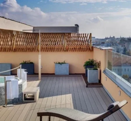 Avanti Hotel