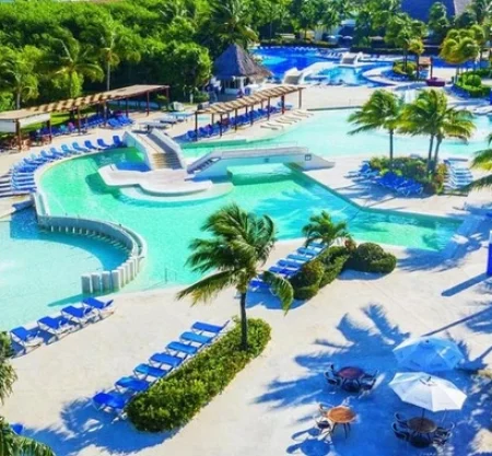 BlueBay Grand Esmeralda