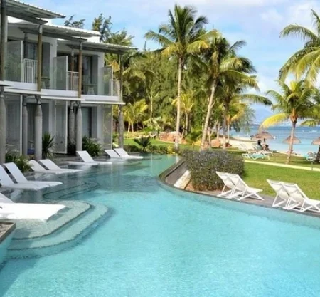 Victoria Beachcomber Resort & Spa