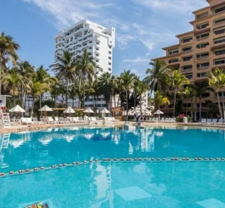Costa De Oro Beach Hotel