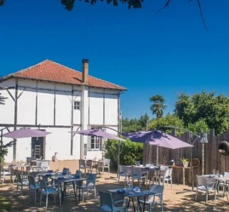 Hotel Lodge La Petite Couronne