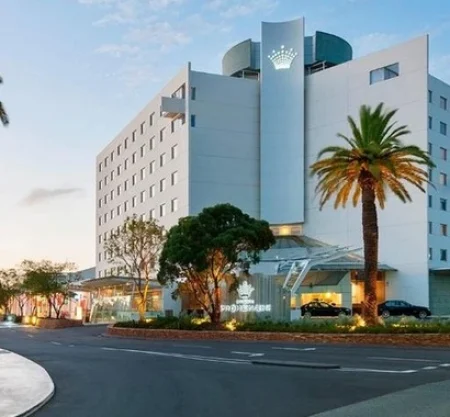 Crown Promenade Perth Hotel