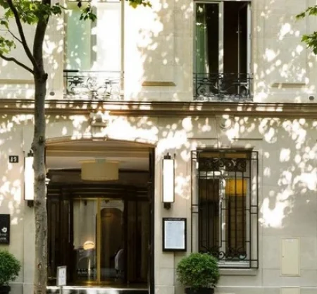 Hotel Le Narcisse Blanc & Spa