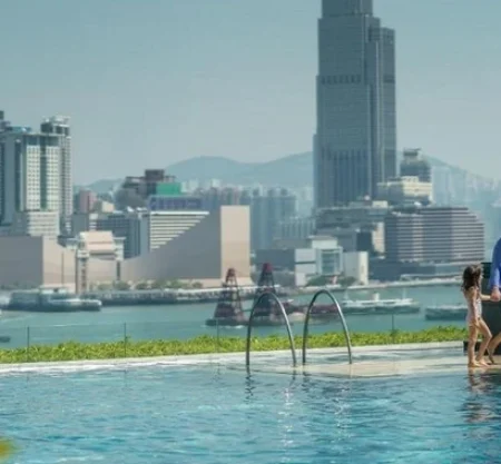 Four Seasons Hotel Hong Kong