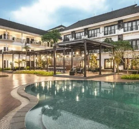 Lido Lake Resort By MNC Hotel