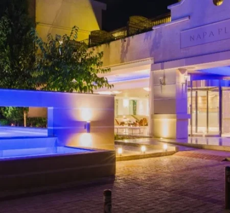 Napa Plaza Hotel — Adults Only