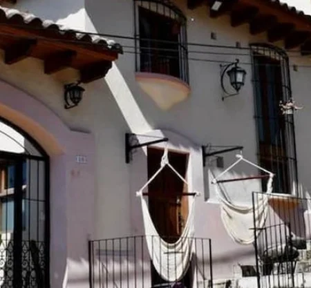 Magnolias Boutique Suites & SPA