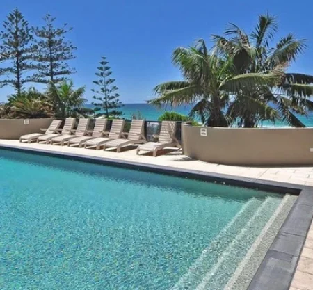 Clubb Coolum Beach Resort