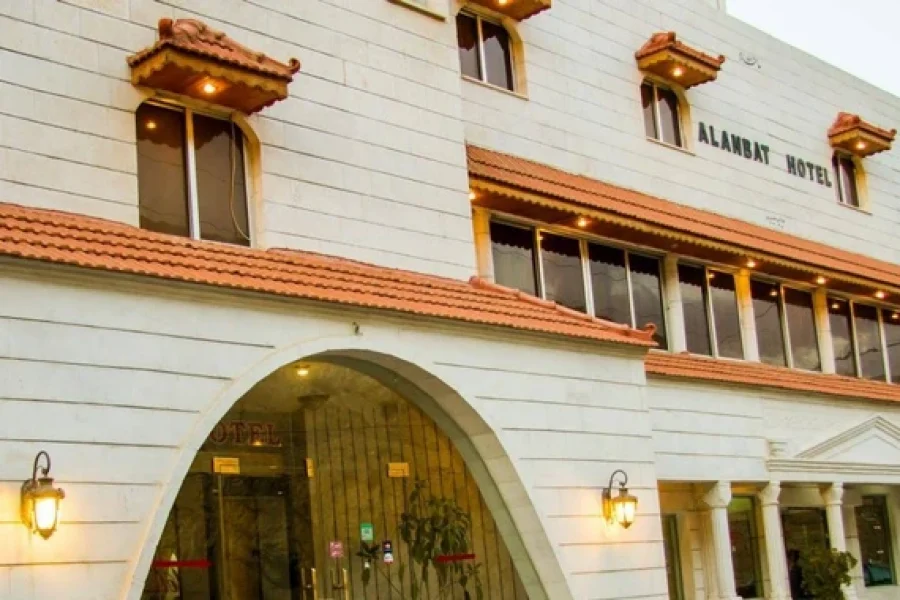 Al Anbat Hotel & Restaurant