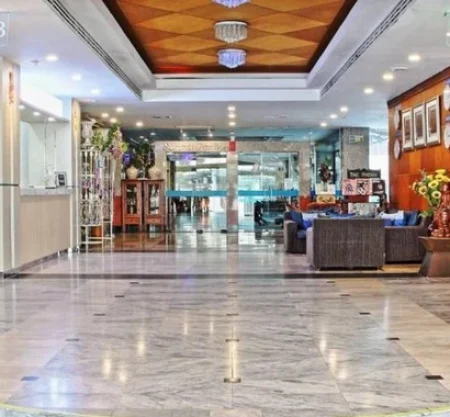 Summit Pavilion Hotel