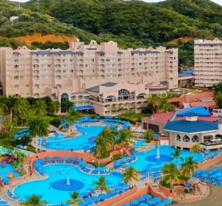 Azul Ixtapa Beach Resort and Convention Center