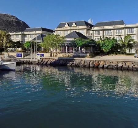 Le Suffren Hotel & Marina